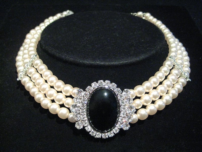 Vintage-Inspired Jewelry